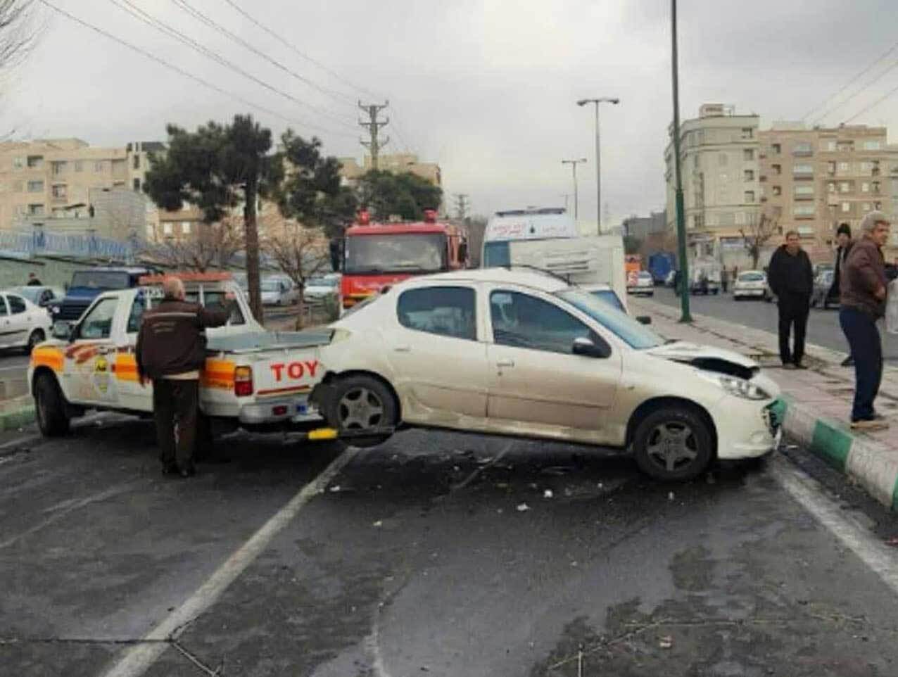 عکس | تصاویر عجیب از یک تصادف گسترده و زنجیره‌ای در تهرانپارس