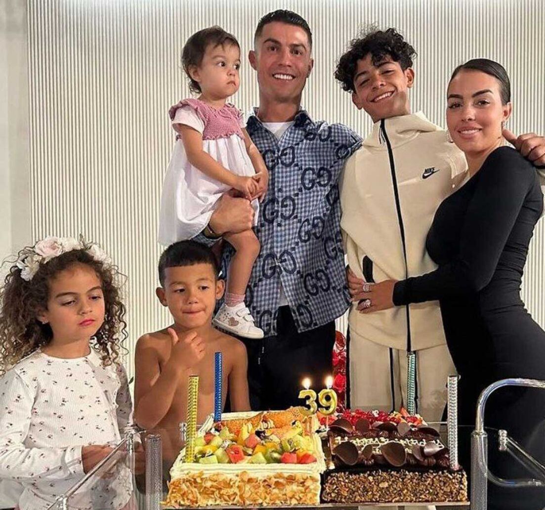 عکس | جورجینا برای ورود رونالدو به ۴۰ سالگی چه کرد ؟