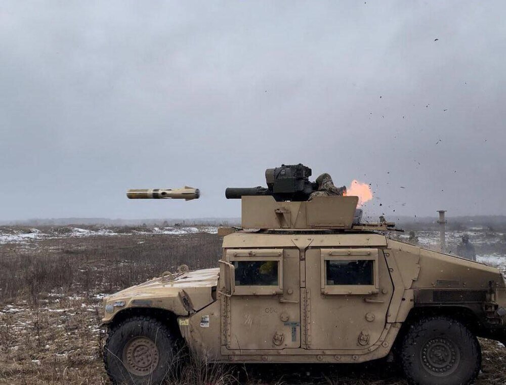 ویدیو | لحظه انهدام تانک روسی توسط موشک تاو اهدایی آمریکا در اوکراین ویدیو | لحظه انهدام تانک روسی توسط موشک تاو اهدایی آمریکا در اوکراین