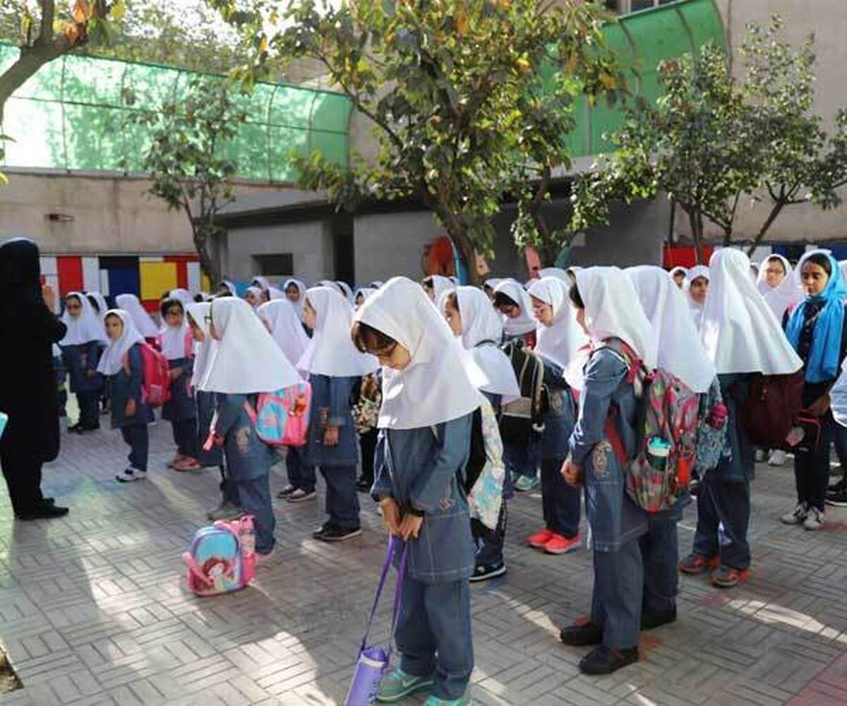 آموزش و پرورش با شناورسازی ساعت دبستان‌ها مخالف است؟