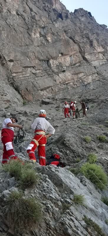 عکس | شلیک وحشتناک به محیطبان در ارتفاع ۴ هزار متری حادثه آفرید/ محیط زیست مأیوس از مدیریت بحران عکس | شلیک وحشتناک به محیطبان در ارتفاع ۴ هزار متری حادثه آفرید/ محیط زیست مأیوس از مدیریت بحران