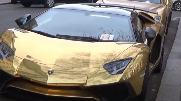 عکس | خودروهای تمام طلای بن‌سلمان