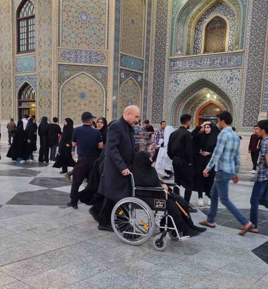 عکس | تصویری متفاوت از قالیباف در مشهد