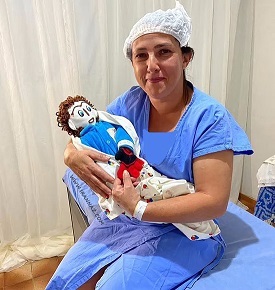 عکس | تولد یک بچه با ازدواج عجیب و غریب یک زن با عروسک عکس | تولد یک بچه با ازدواج عجیب و غریب یک زن با عروسک