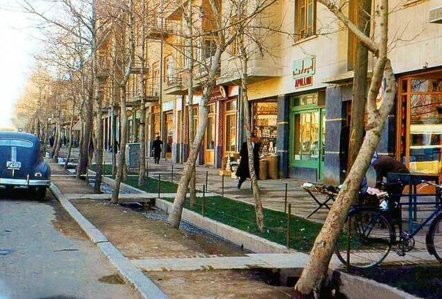 عکس | یادی از خبابان انقلاب وقتی حجم گنبدی شکل را نداشت