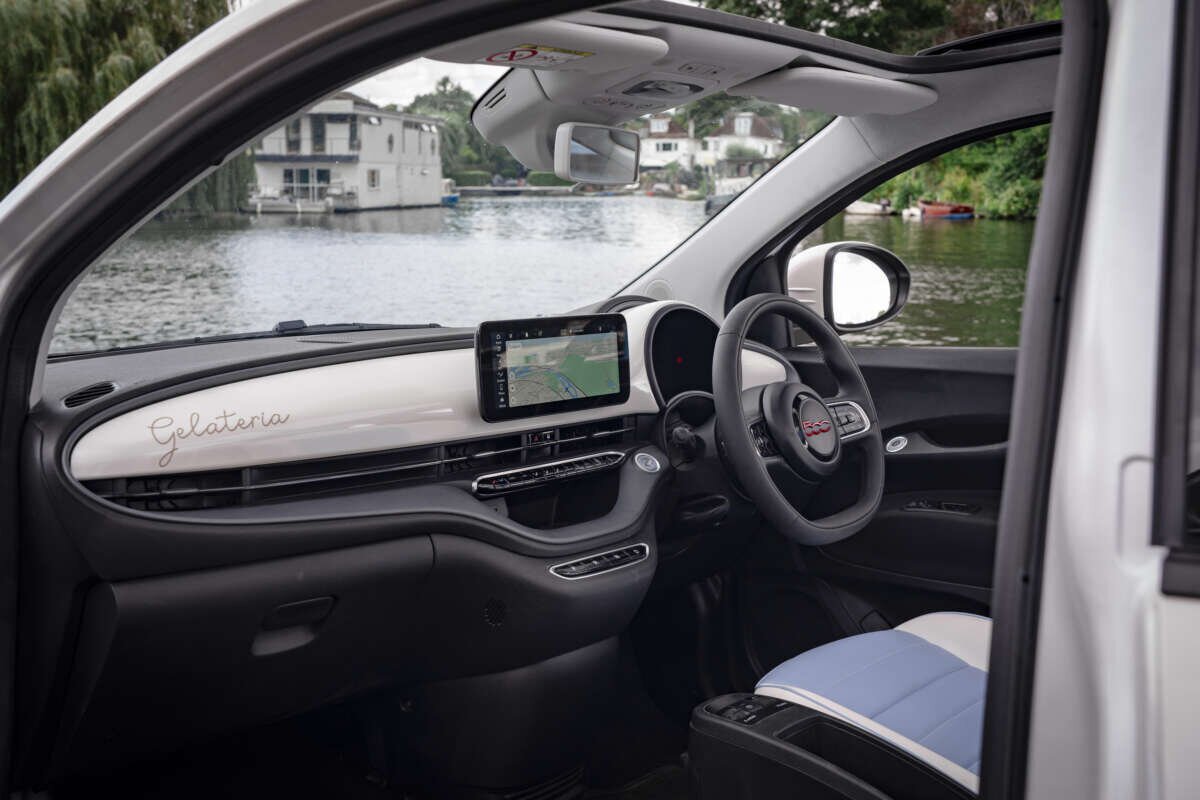 عکس | ون بستنی ؛ خودروی عجیب برای علاقه‌مندان به بستنی !