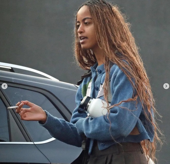 عکس | جنجال سیگار کشیدن دختر اوباما