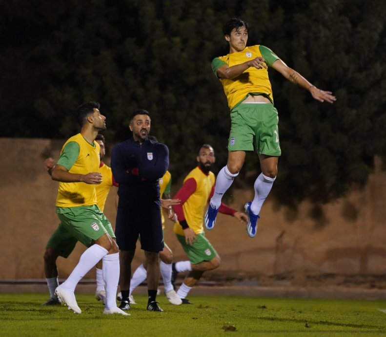 عکس | حرکت زیبای سردار آزمون به تقلید از رونالدو عکس | حرکت زیبای سردار آزمون به تقلید از رونالدو