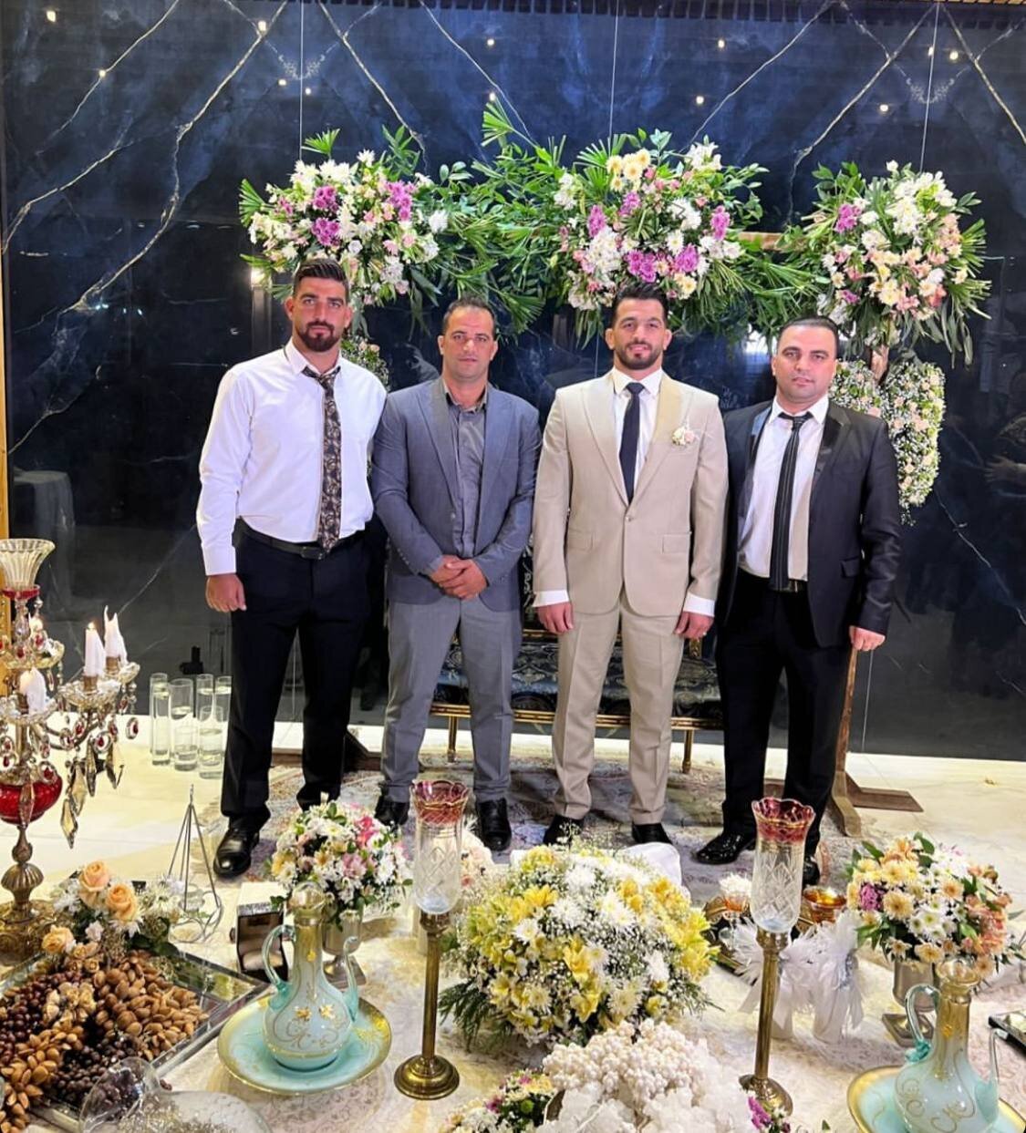 عکس | مراسم عروسی جنجالی کشتی‌گیر پرافتخار ایران