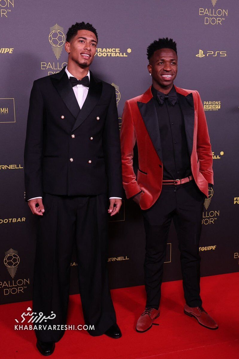 عکس | شلوار عجیب و غریب خبرسازترین بازیکن در مراسم توپ طلا