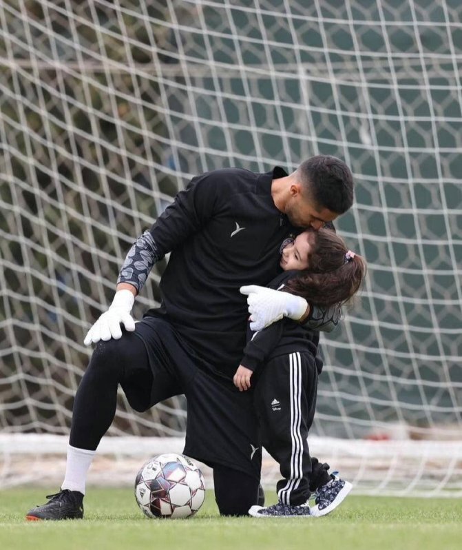 عکس | تمرین پدر و دختری کاپیتان استقلال