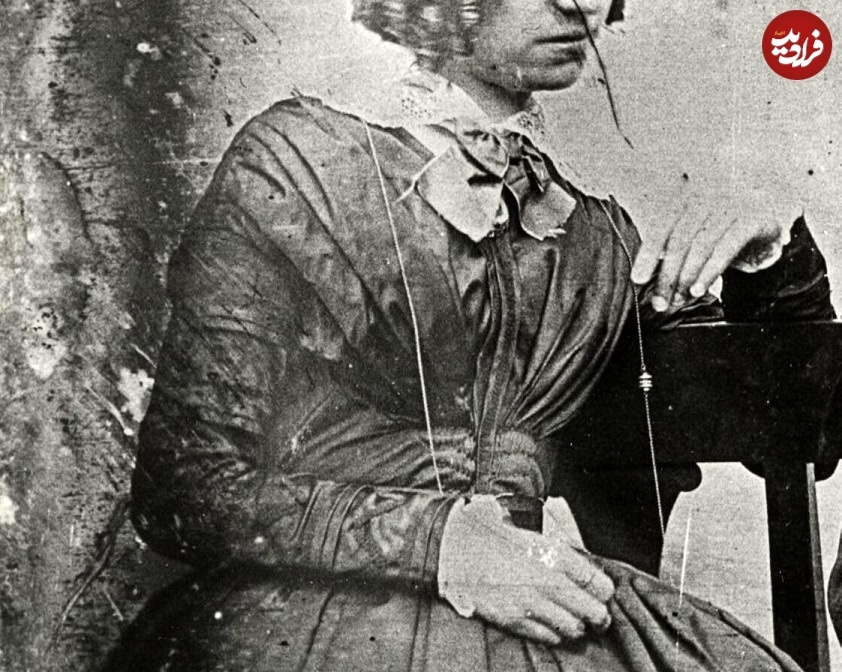 عکس | تصویر قدیمی که یک مرد با جنازه همسرش گرفت