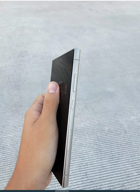 عکس | اولین تصاویر از گلکسی S۲۴ اولترا منتشر شد عکس | اولین تصاویر از گلکسی S۲۴ اولترا منتشر شد