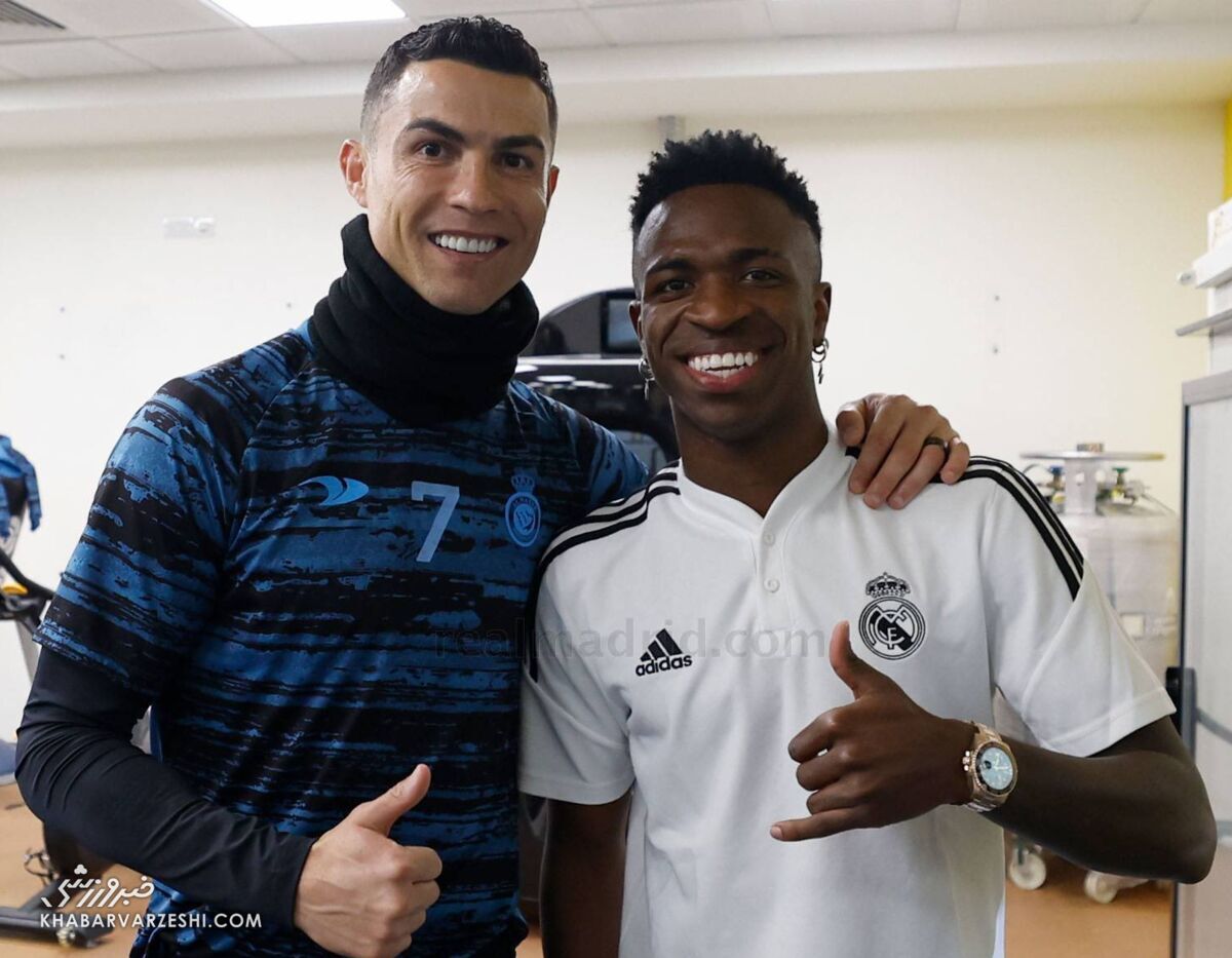 عکس | رونالدو جانشین خودش را انتخاب کرد | هدیه ویژه کریستیانو به وارث شماره ۷