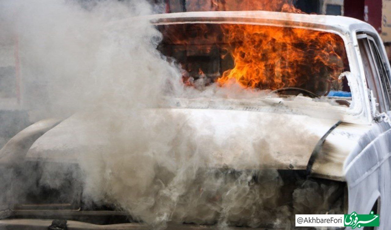 آتش‌سوزی خودرو قاچاقیان در کرمان