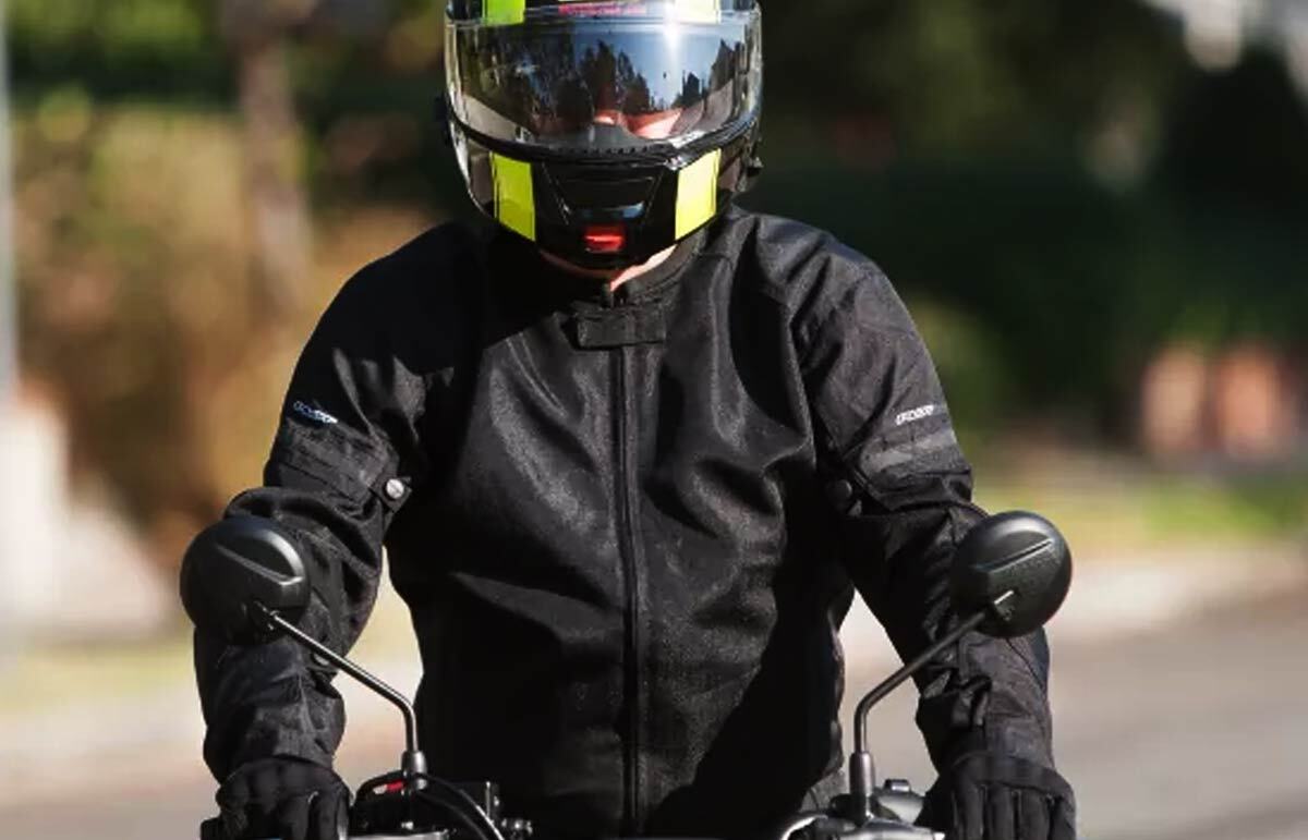 بدون این تجهیزات ایمنی، شروع به یادگیری موتورسواری نکنید