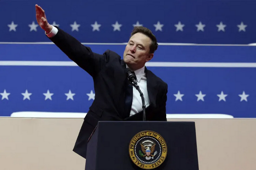 عکس | رفتار جنجالی ایلان ماسک در مراسم تحلیف ترامپ؛ موج انتقادات با تشبیه به هیتلر عکس | رفتار جنجالی ایلان ماسک در مراسم تحلیف ترامپ؛ موج انتقادات با تشبیه به هیتلر