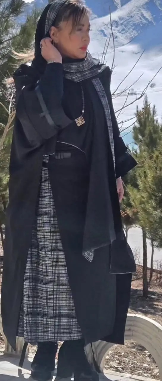 عکس | بهاره رهنما با تیپ جدیدش کولاک کرد!