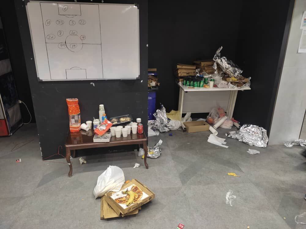 عکس | فاجعه‌ای که بازیکنان التعاون در رختکن یادگار به وجود آوردند!