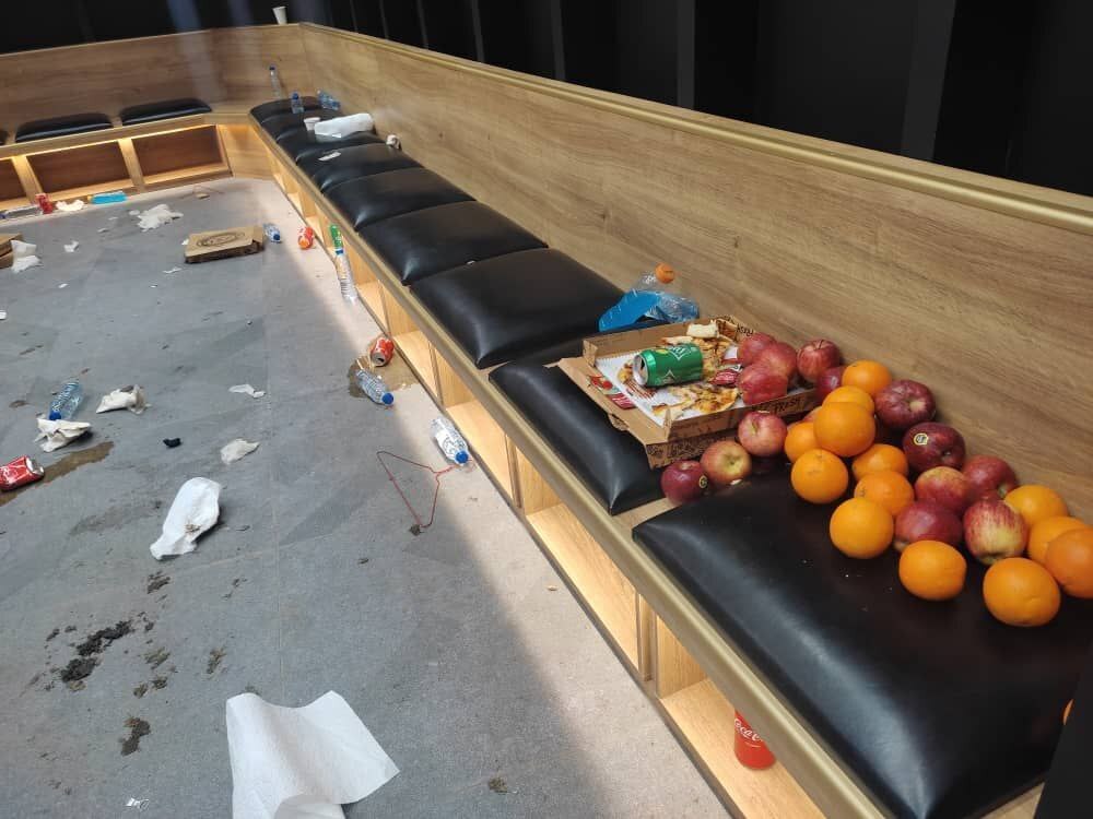 عکس | فاجعه‌ای که بازیکنان التعاون در رختکن یادگار به وجود آوردند!