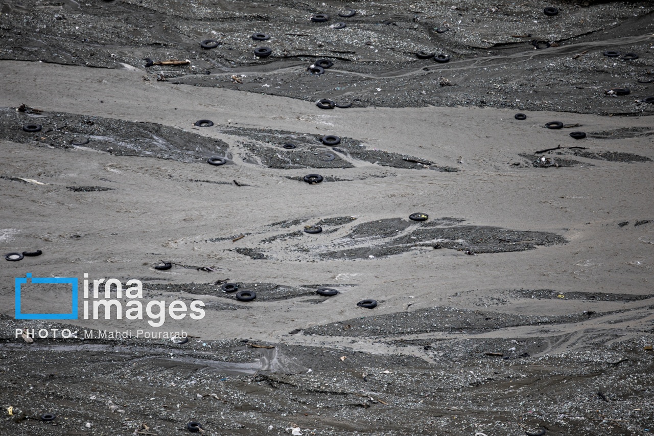 عکس | سد کرج تبدیل به بیابان شد