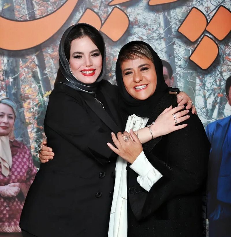 عکس | تیپ و استایل قابل توجه بازیگران زن در اکران فیلم «پروین»