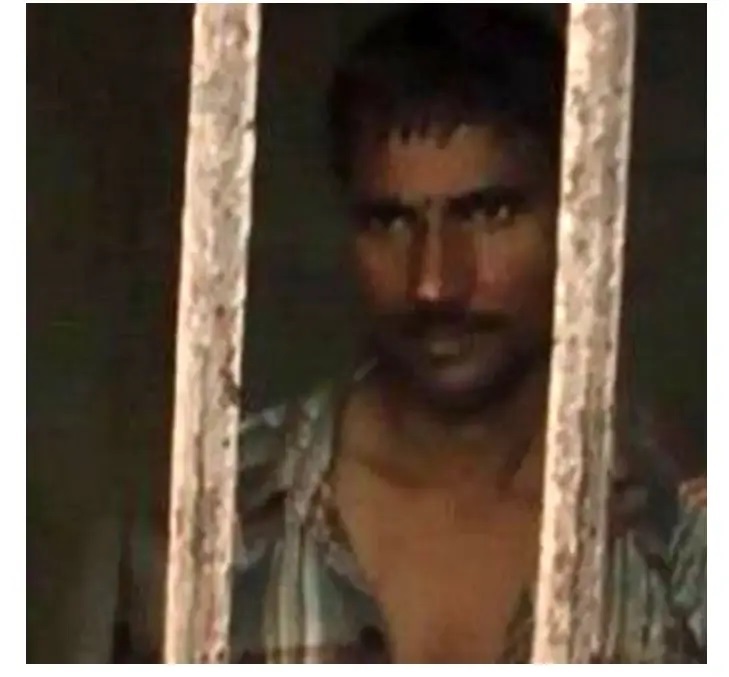 عکس | مرد آمخوار هنگام خوردن گوشت کودک ۷ ساله دستگیر شد عکس | مرد آمخوار هنگام خوردن گوشت کودک ۷ ساله دستگیر شد