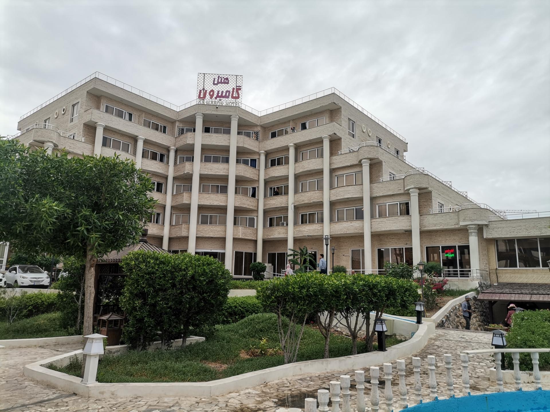 هتل گامبرون کیش؛ تجربه‌ای متفاوت از آرامش و زیبایی در جزیره