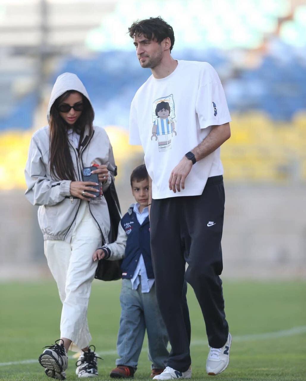 حضور همسر و فرزند ستاره پرسپولیس در تمرین جنجالی شد