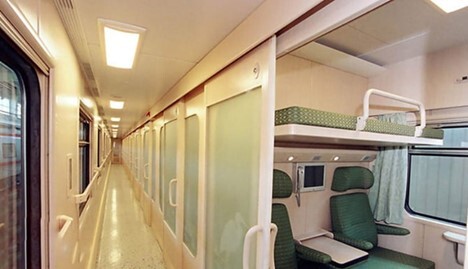 قطار پلور سبز زیر مجموعه کدام شرکت ریلی است؟ و در کدام مسیرها فعالیت می‌کند؟