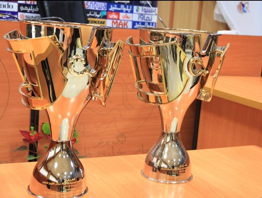 عکس | نمایی از هر ۲ جام قهرمانی لیگ برتر! عکس | نمایی از هر ۲ جام قهرمانی لیگ برتر!