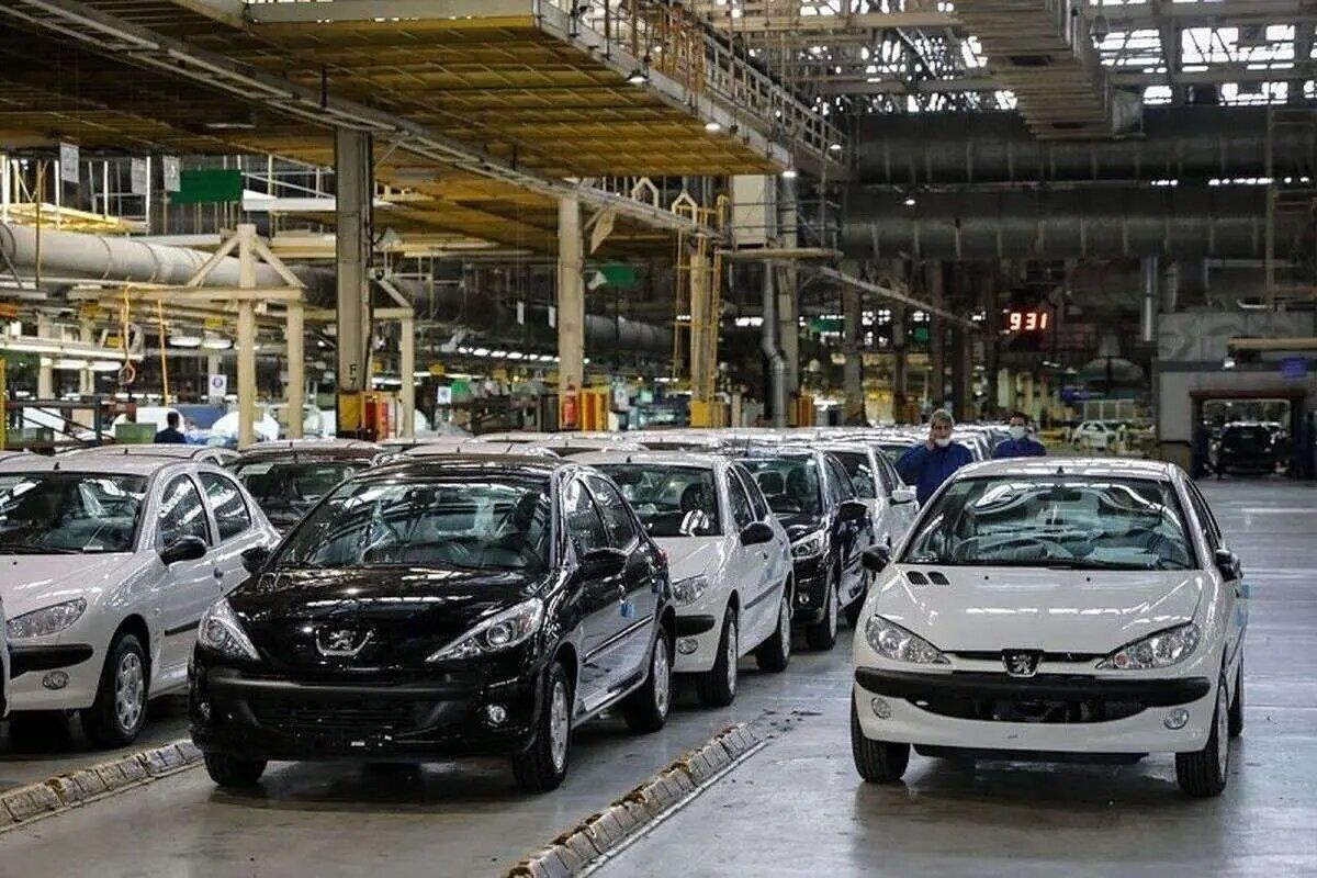 قیمت خودرو‌های داخلی در بازار امروز ۱۳ خرداد ۱۴۰۳ | افزایش ۲۵ میلیونی این خودرو + جدول قیمت