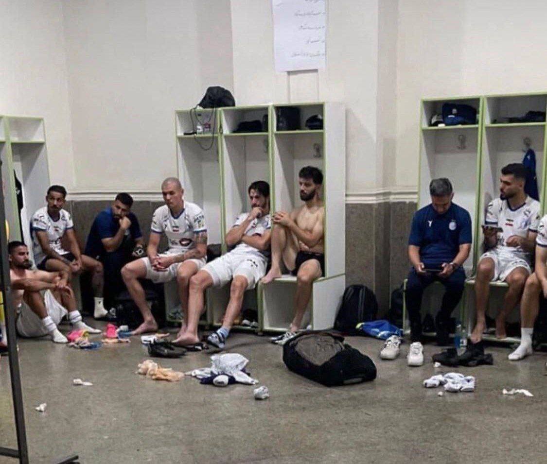 عکس‌ | غمگین‌ترین عکس از رختکن استقلال!