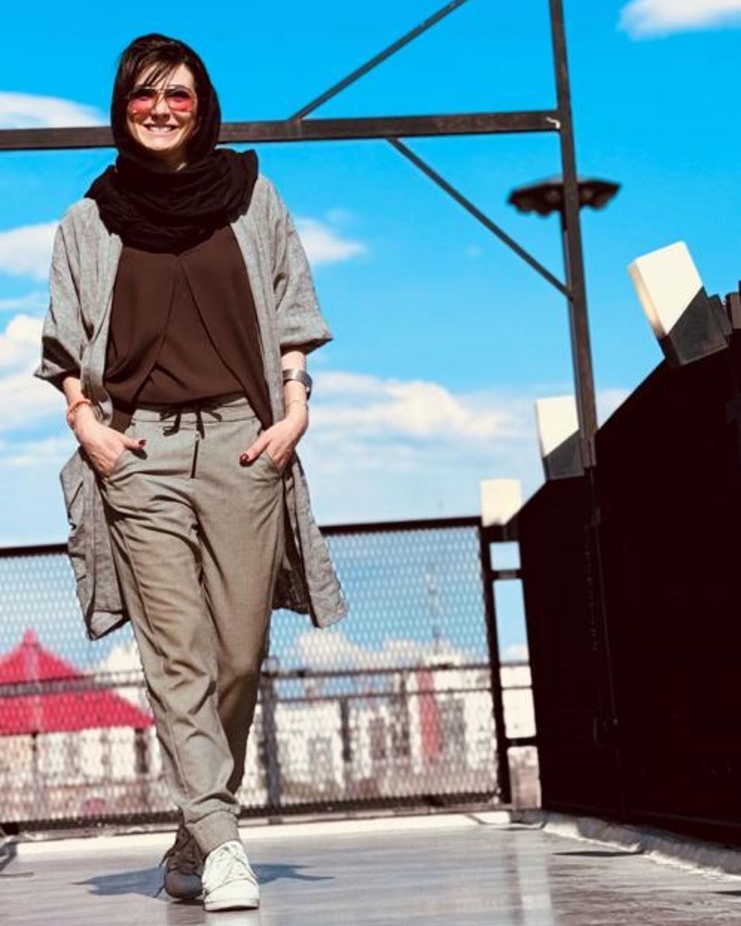 عکس | تیپ جذاب مینا اسدی چشم‌ها را به خود خیره کرد!