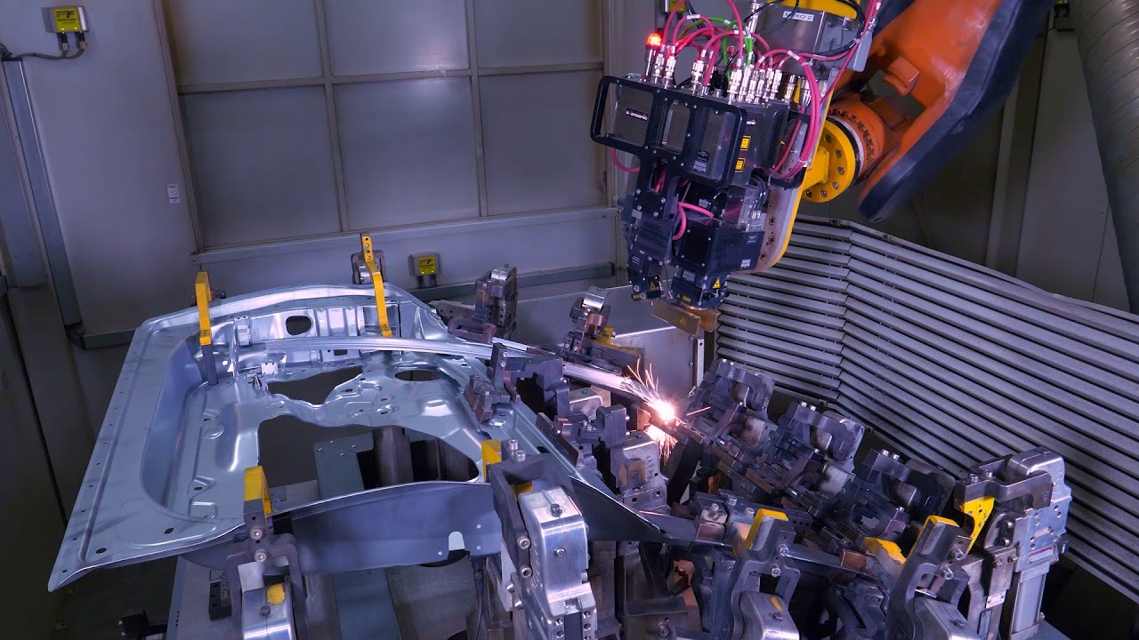 پاسخ به 4 سوال اساسی در مورد برش لیزری | آیا برش لیزر روش بهتری نسبت به سی ان سی است؟