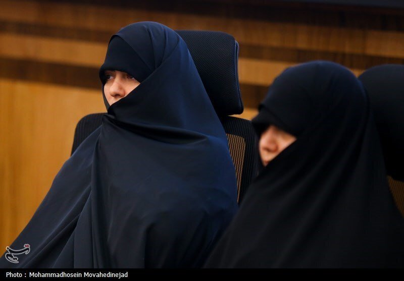 عکس | حضور دختران ابراهیم رییسی در یک مراسم عمومی!