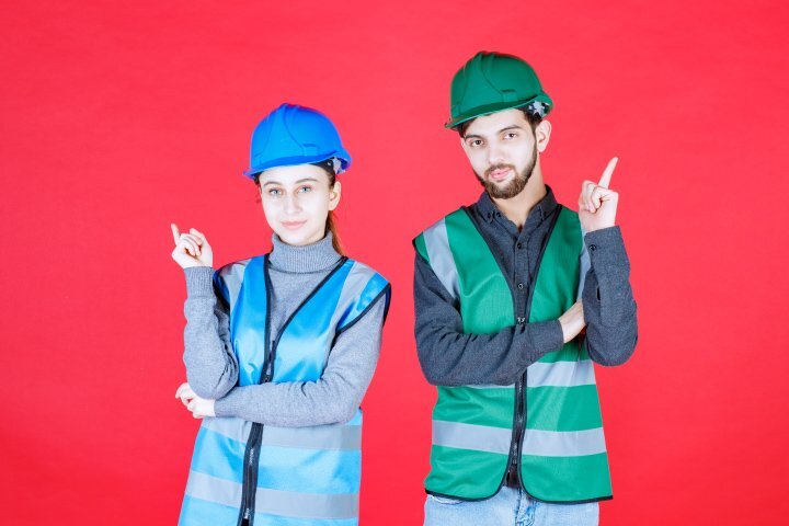 انواع پارچه استفاده شده در لباس کار و ویژگیهای هر کدام انواع پارچه استفاده شده در لباس کار و ویژگیهای هر کدام