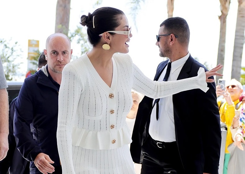 عکس | لباس سلنا گومز در کن توجه‌ها را به خود جلب کرد