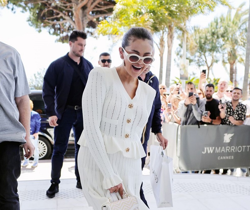 عکس | لباس سلنا گومز در کن توجه‌ها را به خود جلب کرد