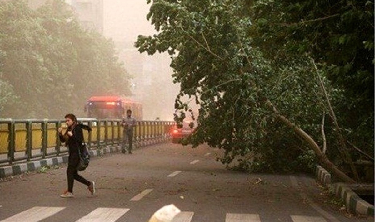 هشدار به تهرانی‌ها نسبت به طوفان لحظه‌ای و جاری شدن سیل