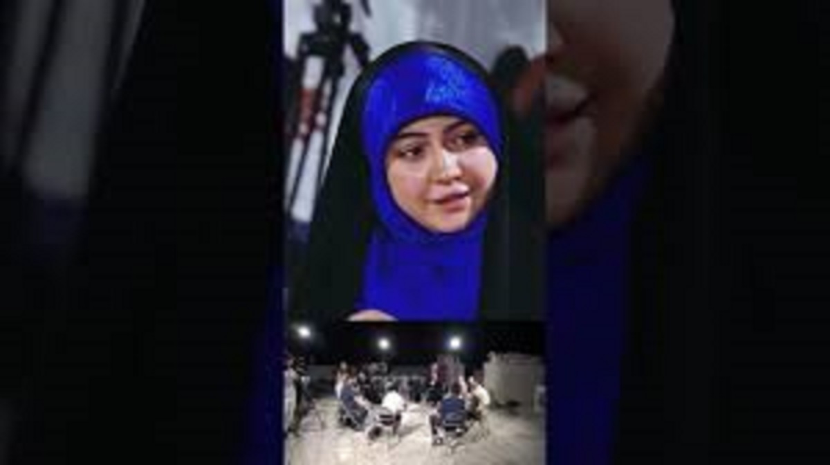 ویدیو | این دختر با تمام وجود از حجاب اختیاری دفاع کرد