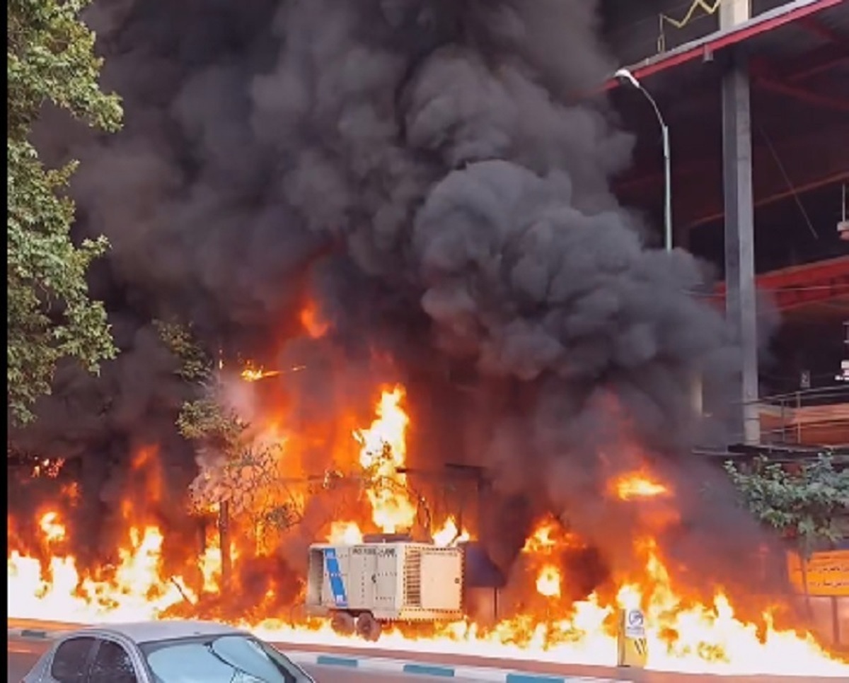 ویدیو | آتش سوزی وحشتناک در خیابان نیاوران