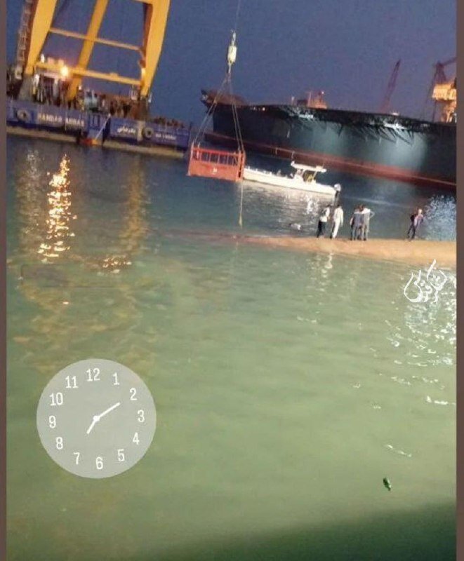 عکس | چرا ناوشکن باز هم به زیر آب رفت؟!