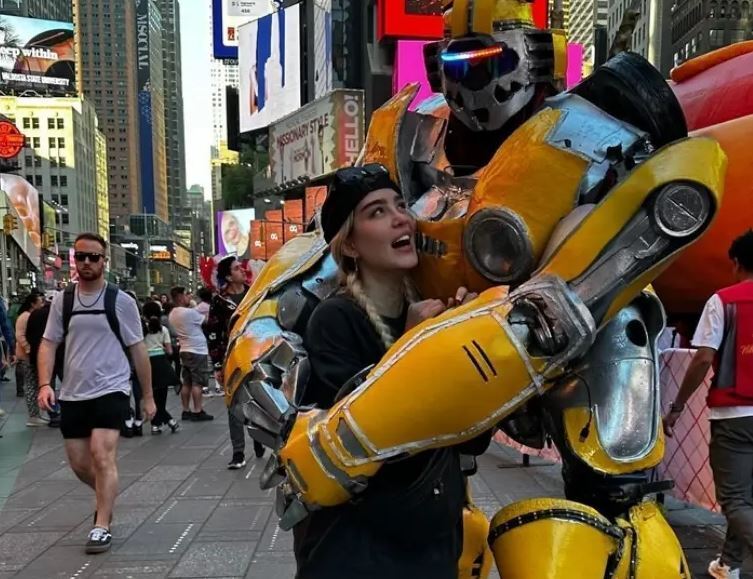 عکس | سحر قریشی بعد از رفتن به آمریکا تغییرات عجیبی کرده است! عکس | سحر قریشی بعد از رفتن به آمریکا تغییرات عجیبی کرده است!