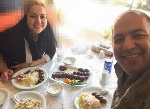 عکس | مادر همسر علی اوجی از خودش جوانتر است!