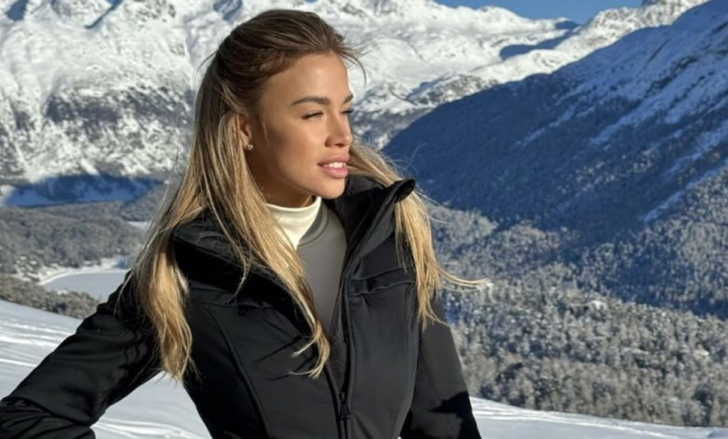 عکس | جانی دپ با یک دختر ۲۸ ساله در رابطه عاشقانه است!