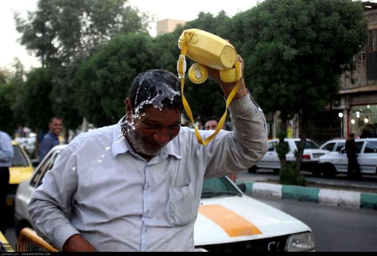 مردم تهران خود را برای این چند روز ویژه و سخت آماده کنند