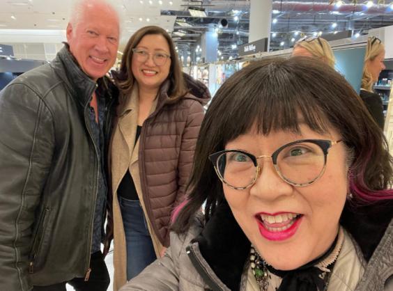 عکس | این زن چینی میتواند با ارواح صحبت کند! عکس | این زن چینی میتواند با ارواح صحبت کند!