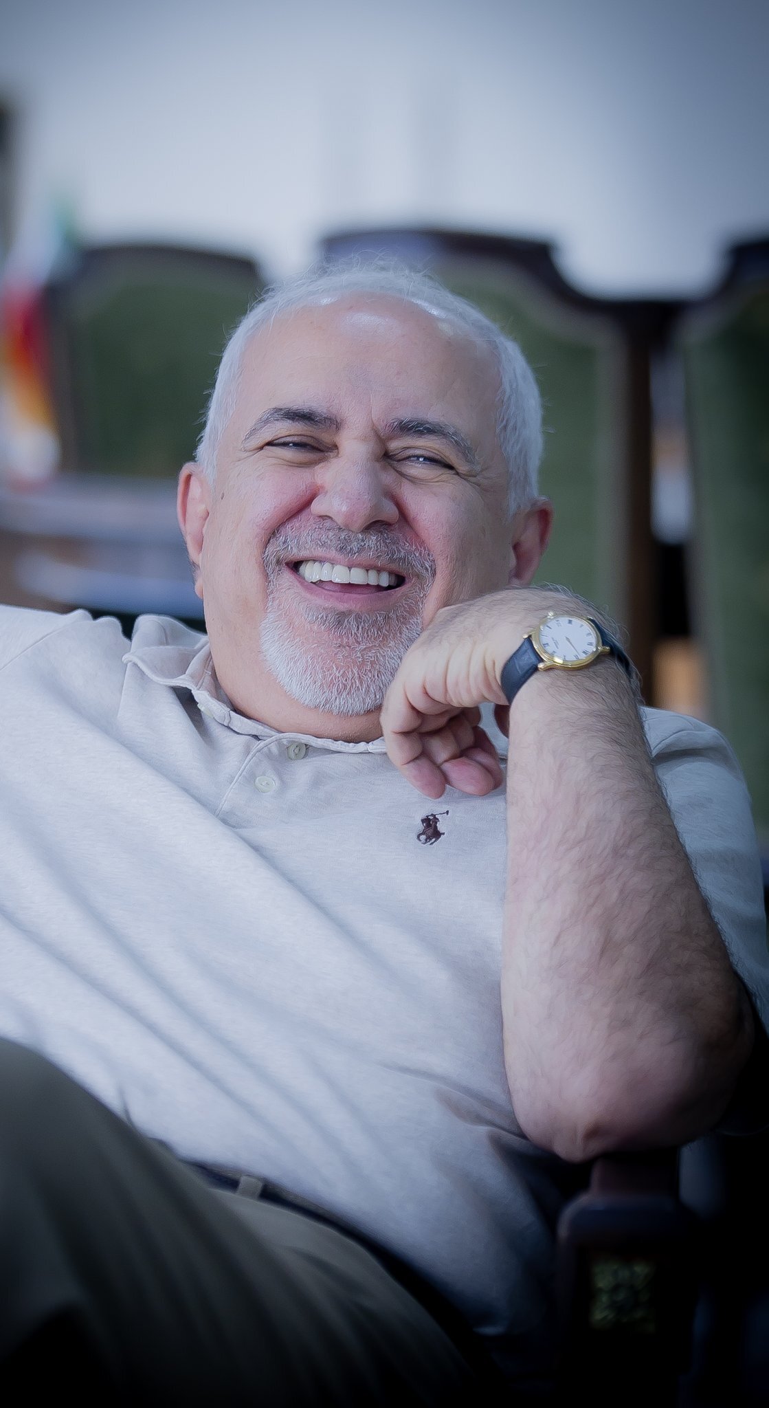 عکس | اولین تصویر از ظریف بعد از جدایی از پزشکیان!