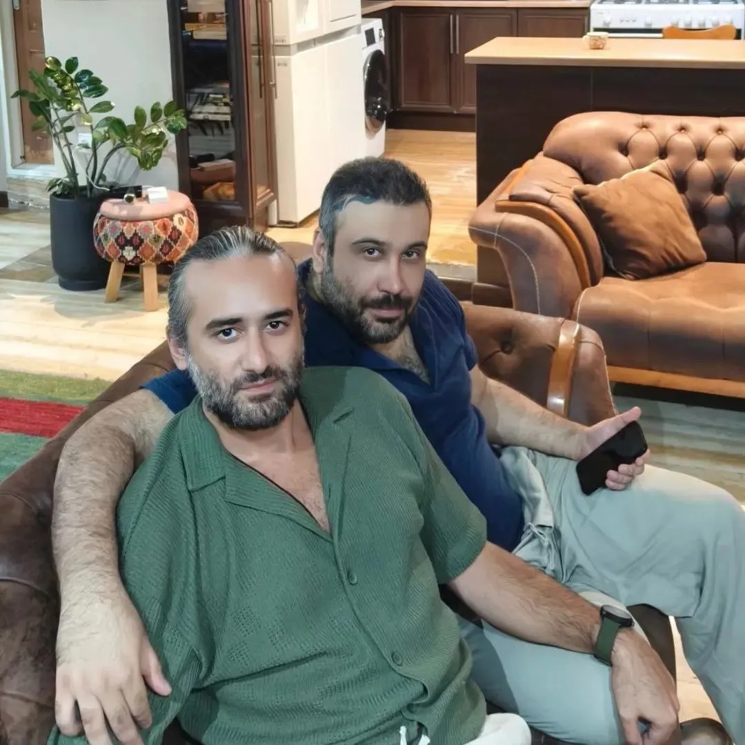 عکس | تصویری جدید از محسن چاووشی در یک مهمانی!